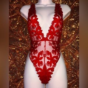 Victoria’s Secret Red Teddie size (M)